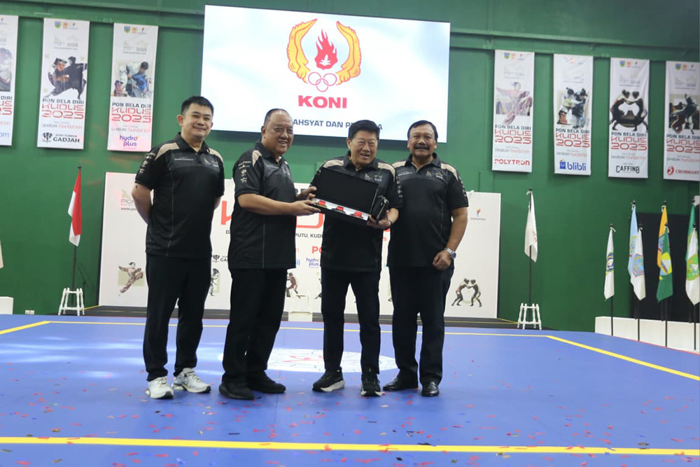 Ketum KONI Pusat Resmi Menutup PON Bela Diri 2025 Kudus