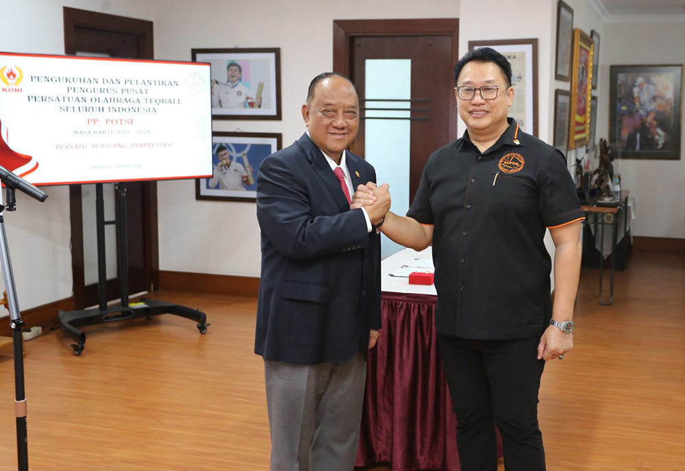 Lantik Pengurus PP POTSI 2023-2028, Ketum KONI Pusat Dorong Teqball Indonesia Merebut Prestasi Dunia