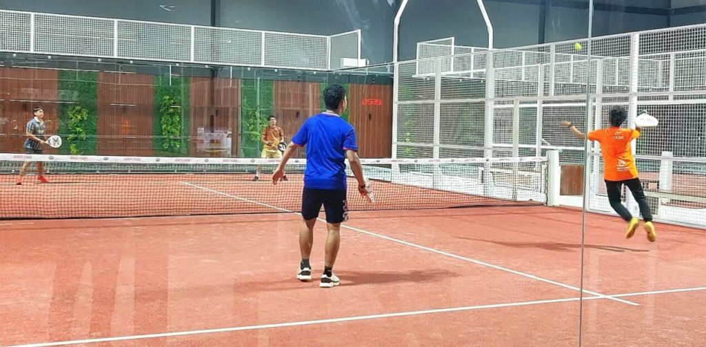 Kunjungi Aubry Padel Samarinda, Marciano Norman Tantang KONI Kaltim Cetak Atlet Kelas Dunia